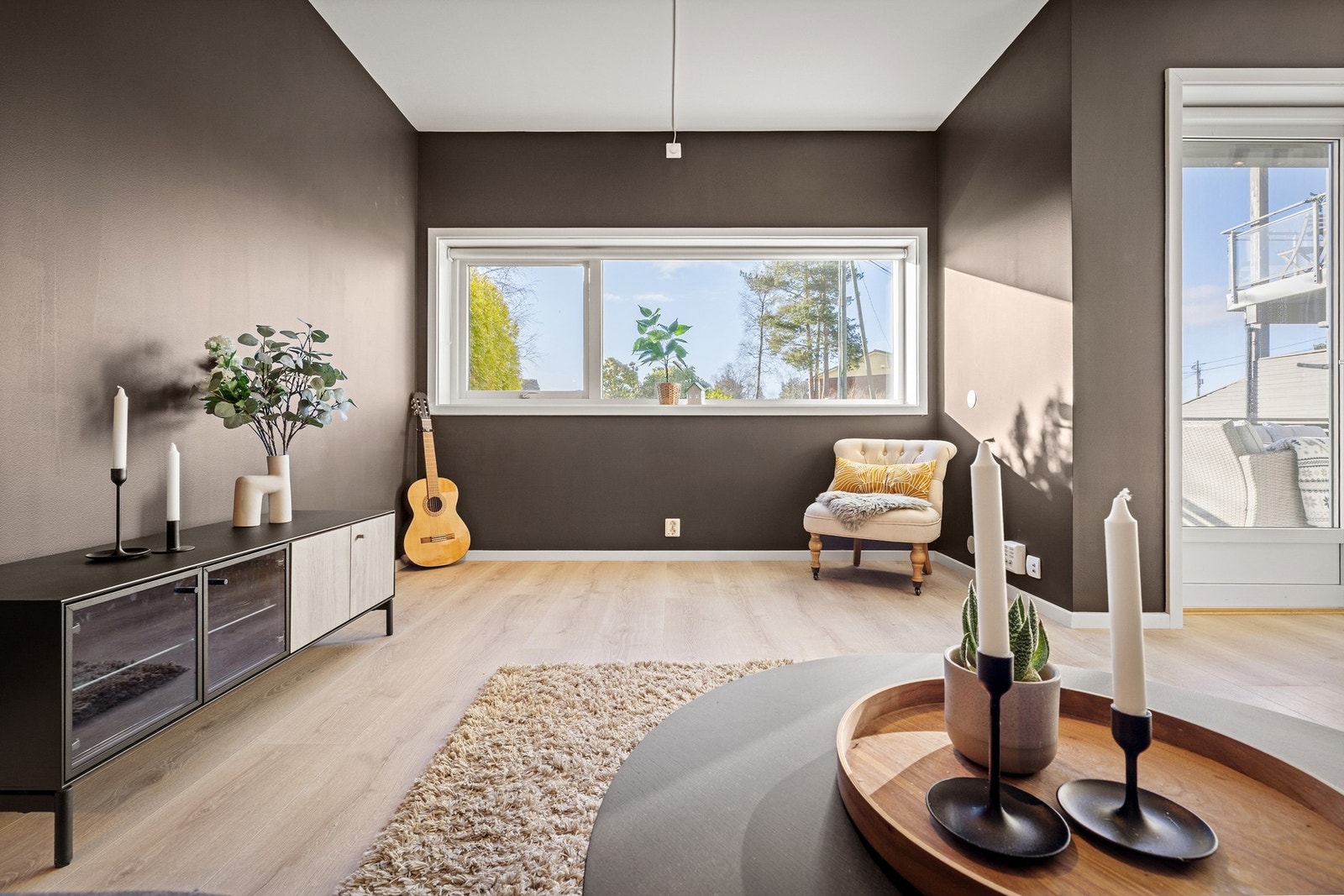 Felleskostnader er på kr 2 460,- og inkluderer blant annet forsikring og tv/internett Galleribilde