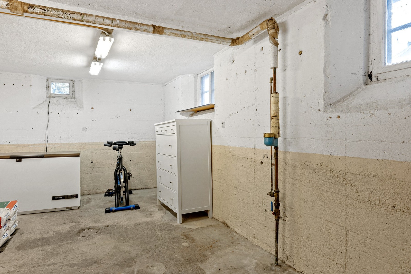 Grovkjeller Galleribilde