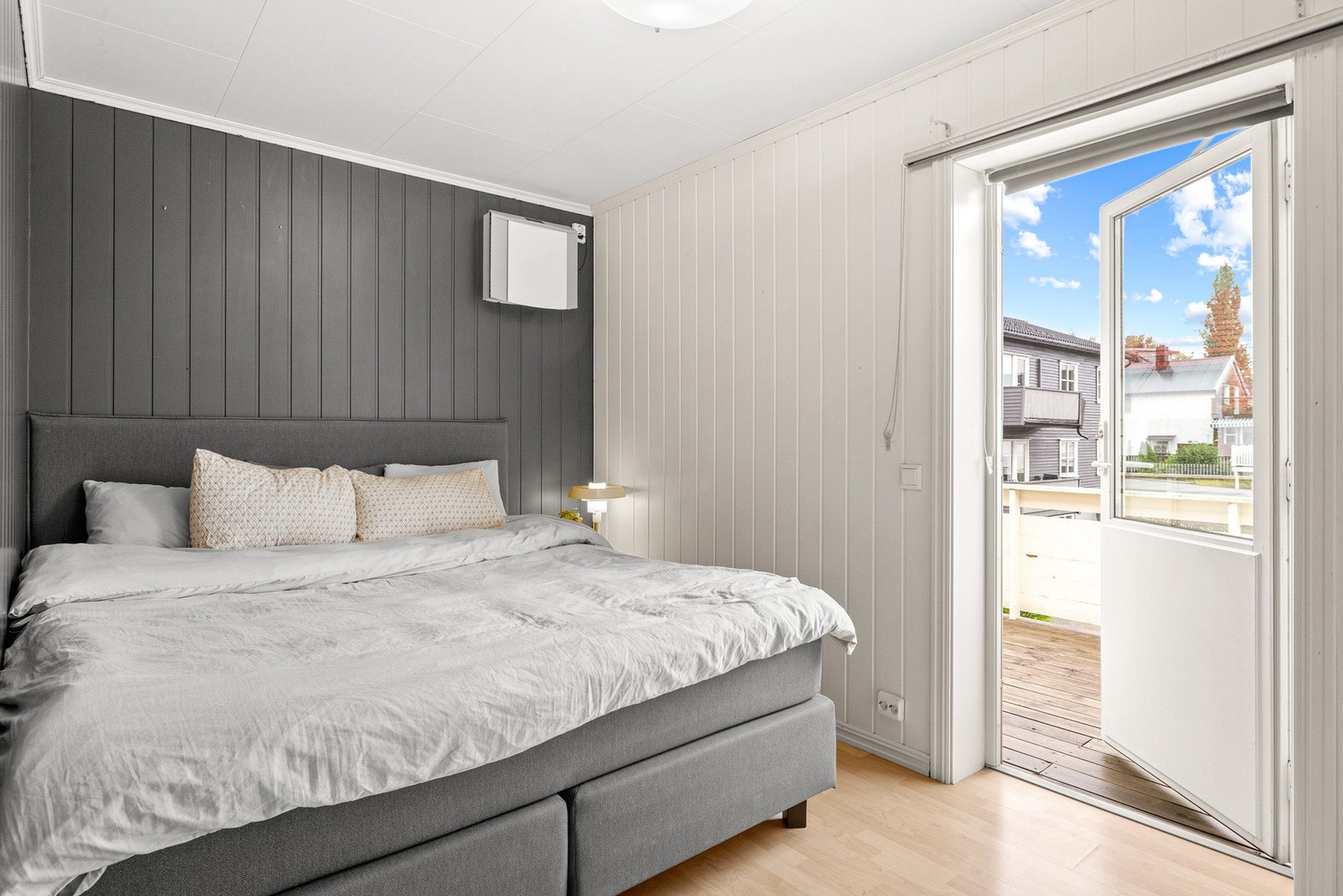 Hovedsoverom med direkte adkomst til veranda Galleribilde