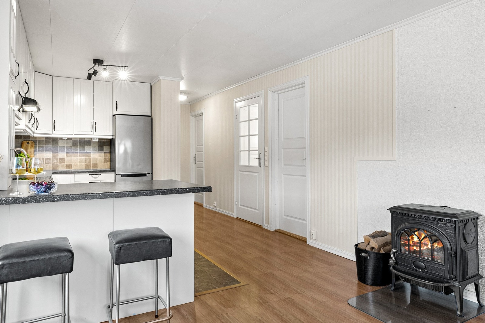 Oppvarming med vedovn og varmepumpe Galleribilde