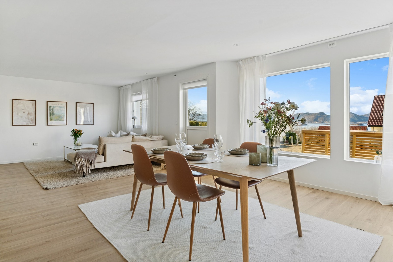 EiendomsMegler 1 v/Henriette Johnseny har gleden av å presentere Kolbeinhaugane 20! Foto: Svein Olav Humberseter v/EFKT Galleribilde