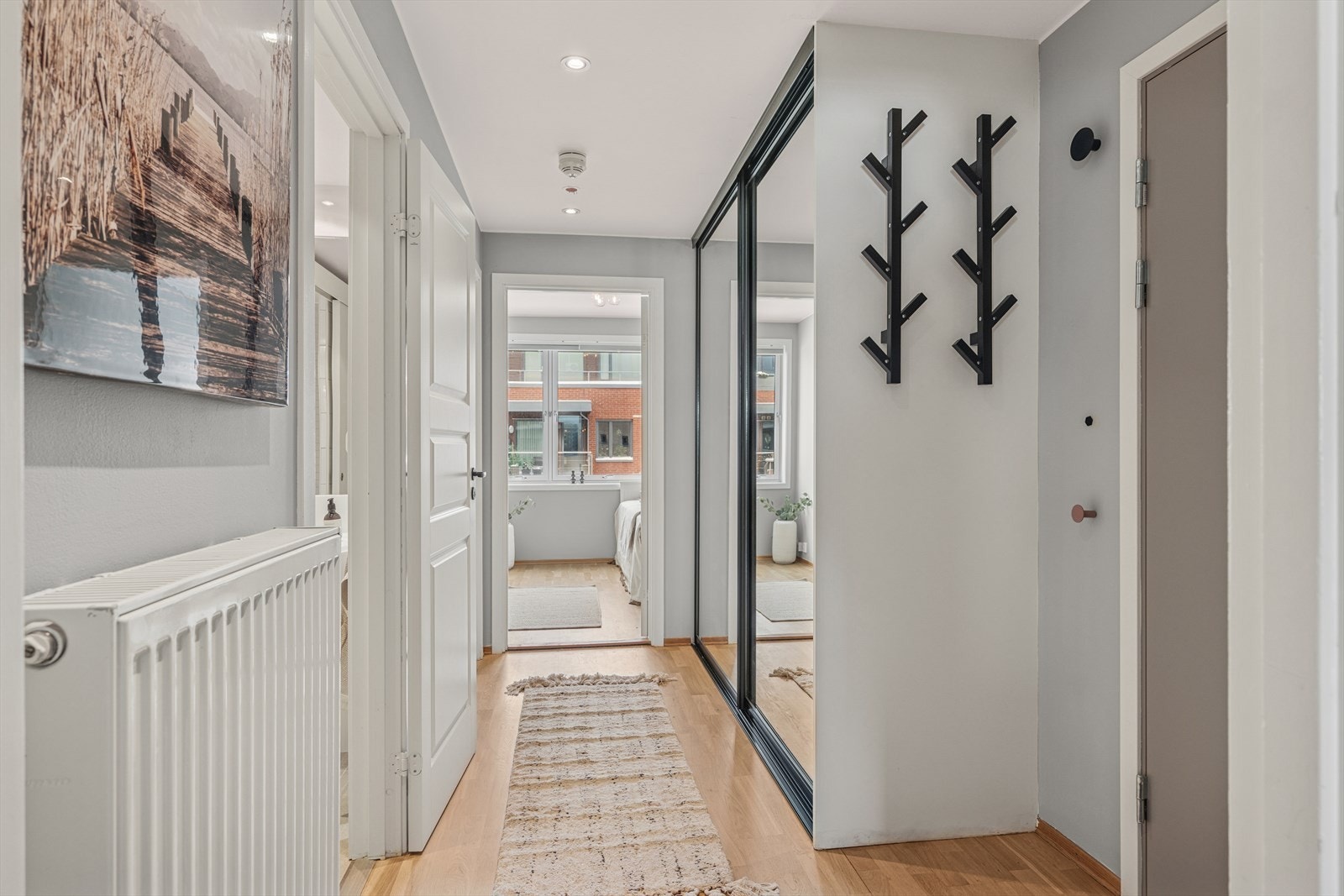 Entreen har en behagelig atmosfære som får deg til å føle deg hjemme fra første øyeblikk. Galleribilde