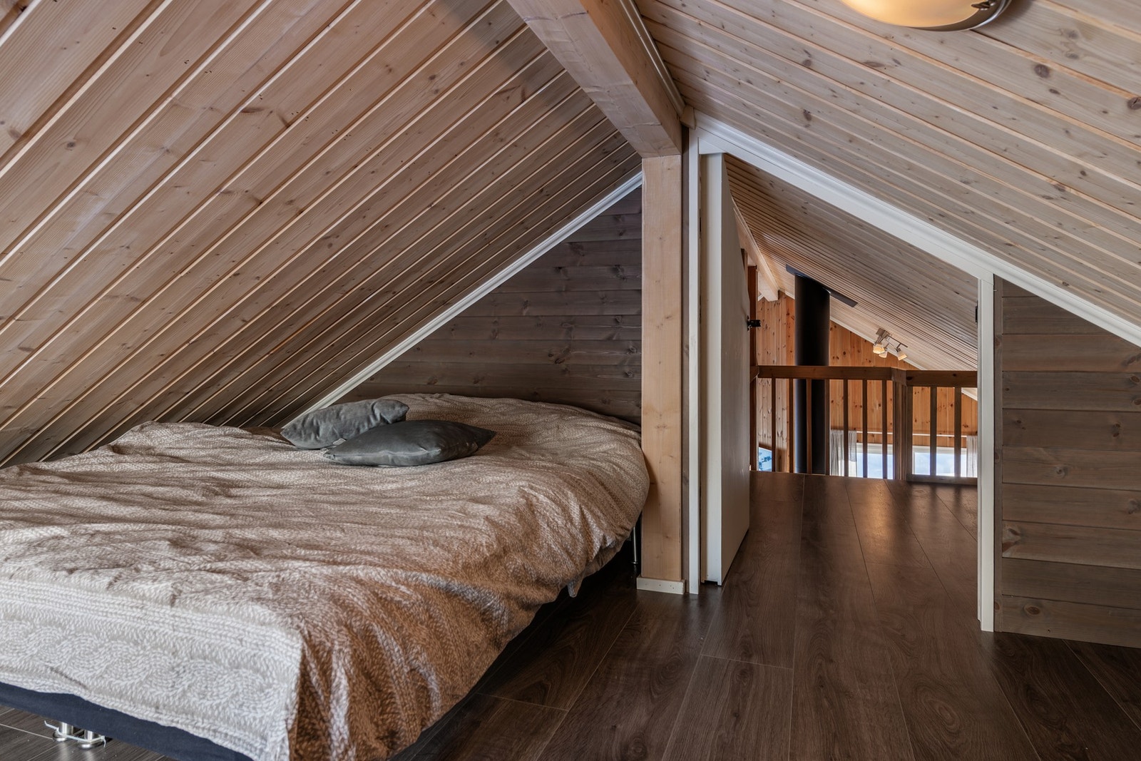 Soverom på hems (ikke godkjent for varig opphold). Galleribilde