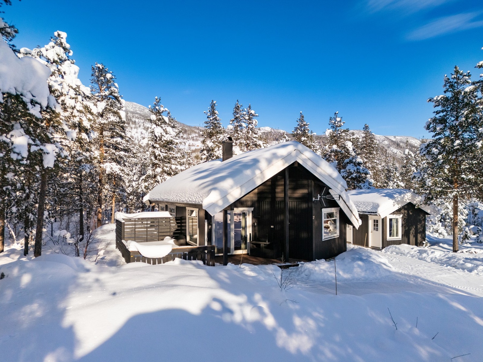 Velkommen til Båtsøynvegen 27, en eiendom presentert av EIE Fjellmegleren. Foto: Terje Bjørnsen Galleribilde
