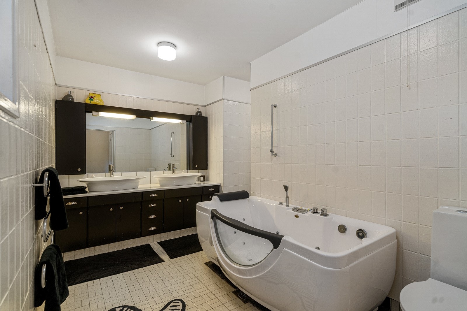 Bad hovedetasje Galleribilde