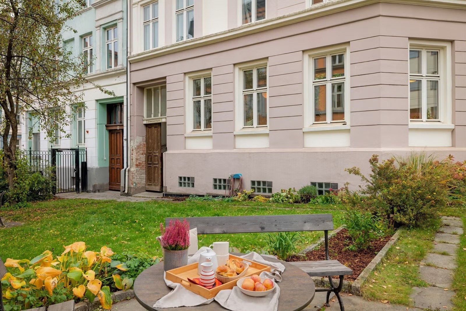 Perfekt sted for å nyte lunsjen ute på fine sommerdager. Galleribilde