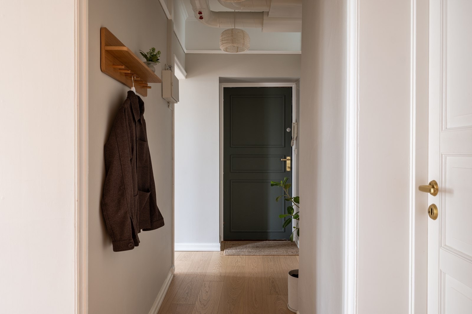 Hyggelig entré som gir et umiddelbart godt førsteinntrykk. Galleribilde