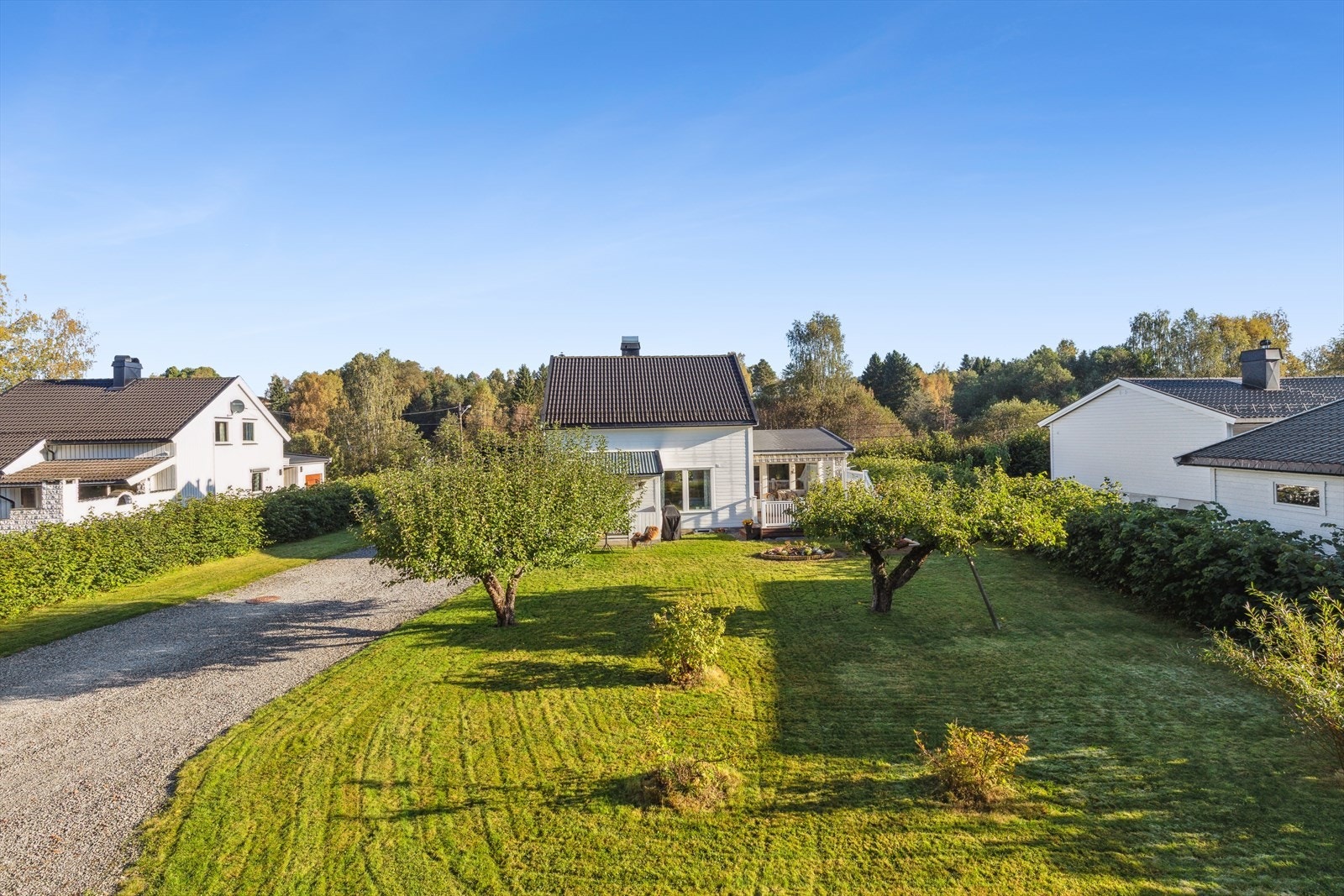 Med gangavstand til skoler og kort vei til butikker er hverdagslogistikken enkel. Galleribilde