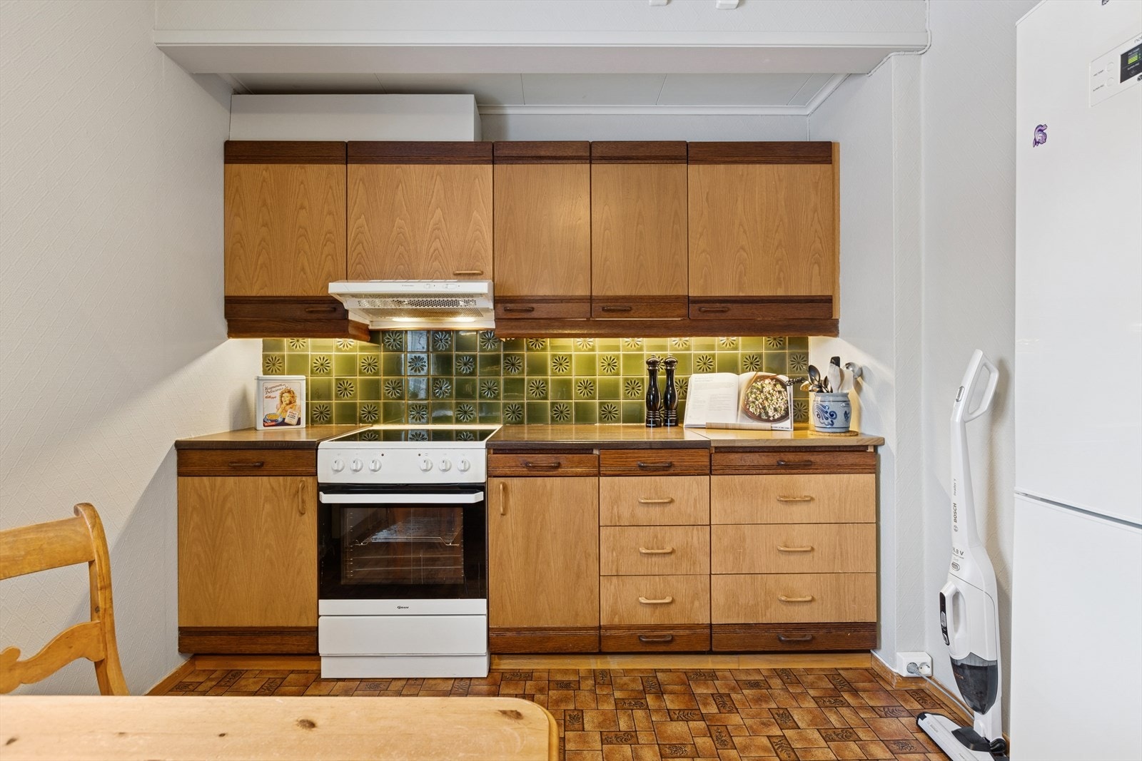 Godt utgangspunkt for å kunne få et innholdsrikt og moderne kjøkken. Galleribilde