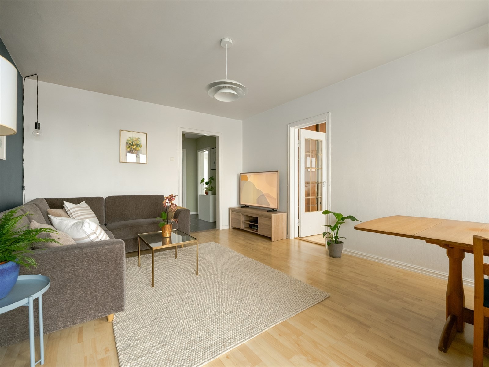 Det er en god planløsning som gir en naturlig inndeling av ulike soner. Galleribilde