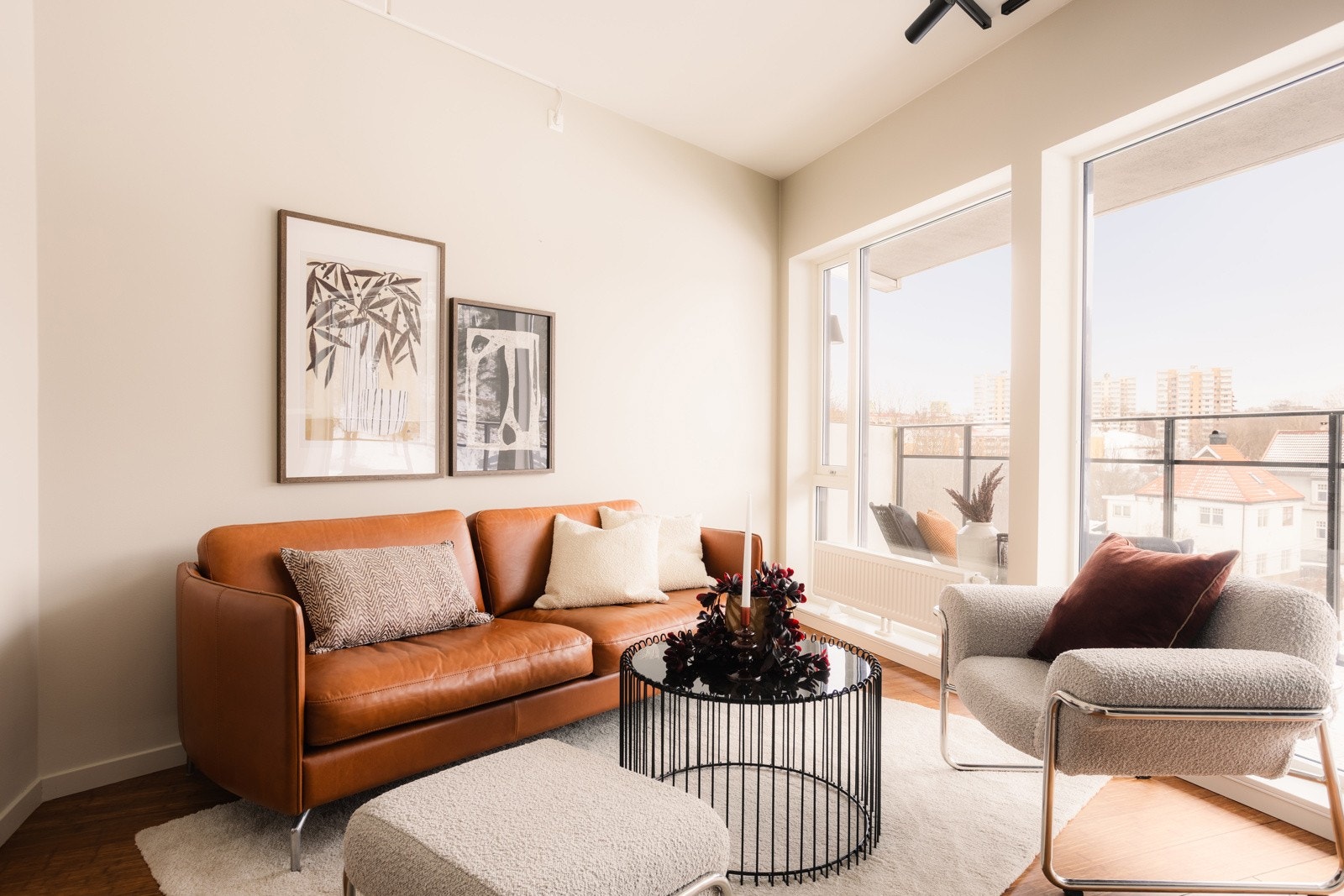 Leiligheten har en god soneinndeling mellom kjøkken og stue. Galleribilde