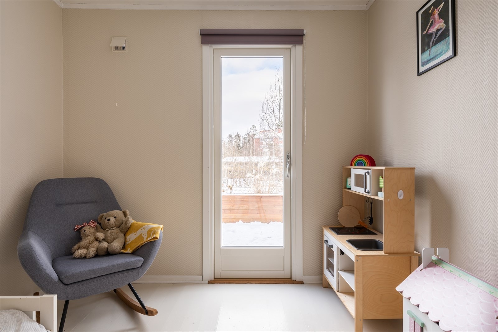 Terrassen på 25 m² gir en fin, privat uteplass tilknyttet soverommet. Galleribilde