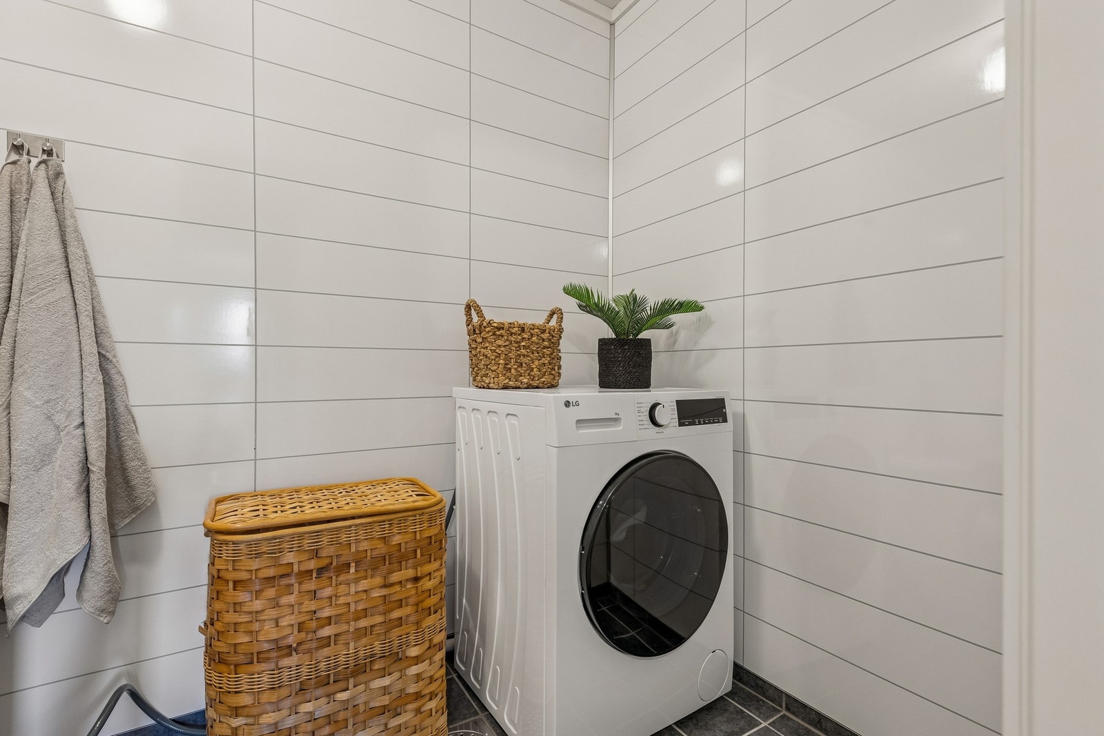 Også på vaskerommet er det lagt varmekabler i gulv. Galleribilde