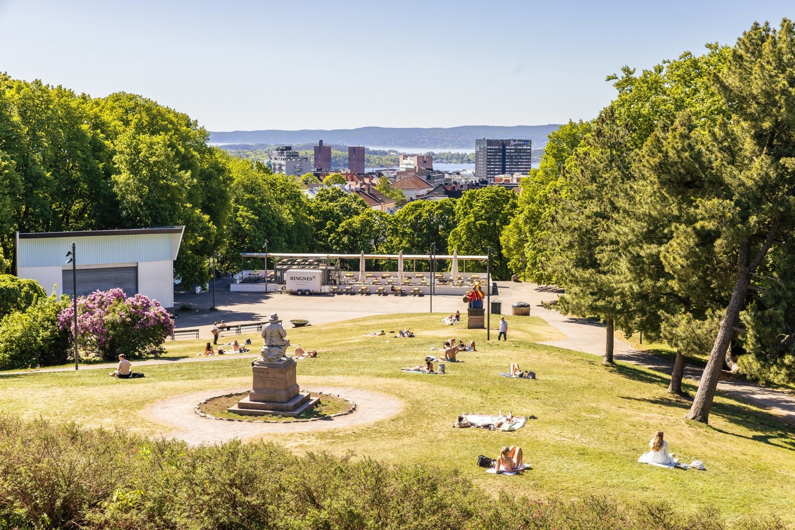 Kun få minutters gange til grønne og idylliske St. Hanshaugen, et populært samlingspunkt året rundt. Galleribilde