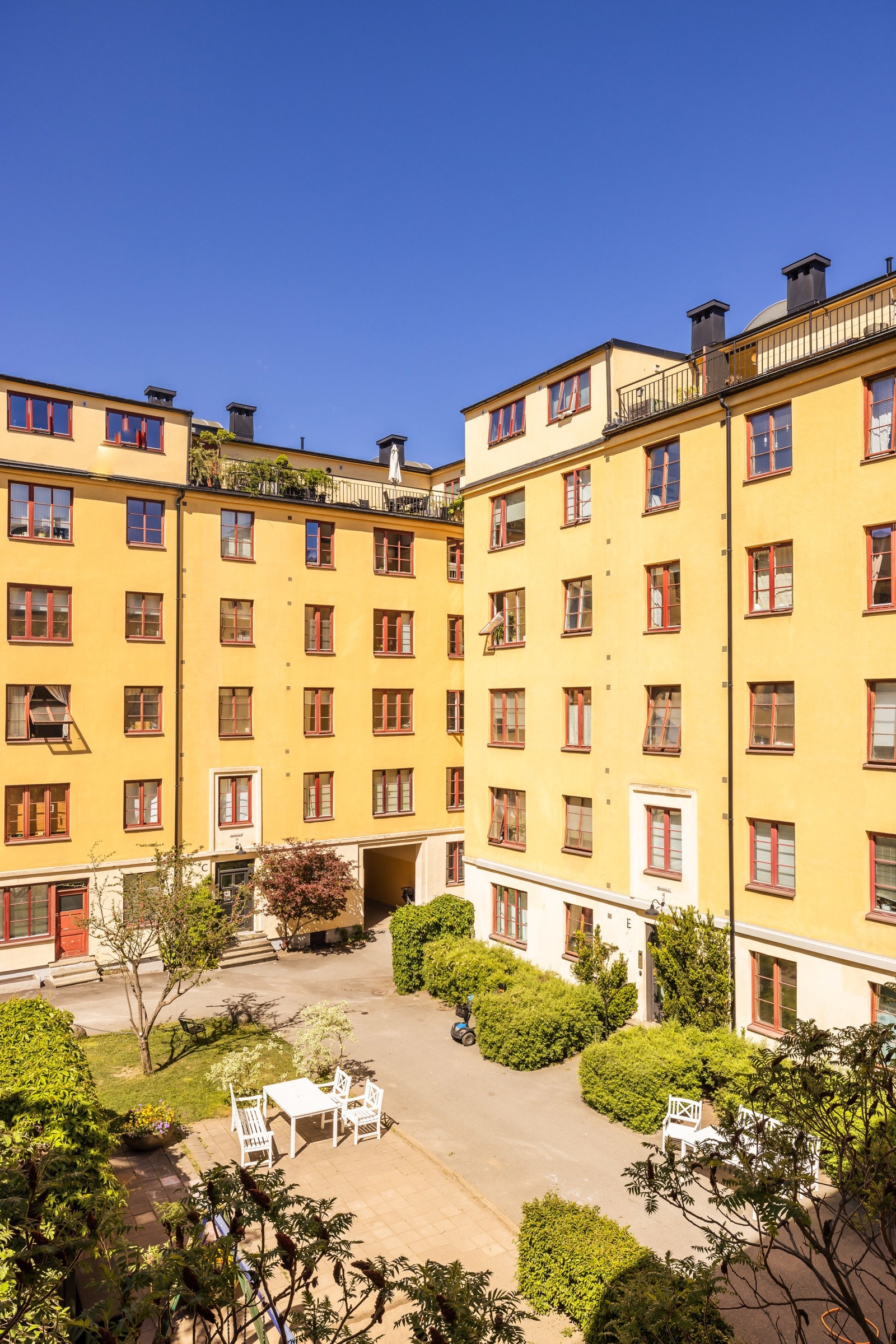 Veldrevet sameie med engasjerte beboere som tar vare på både bygget og fellesskapet. Galleribilde