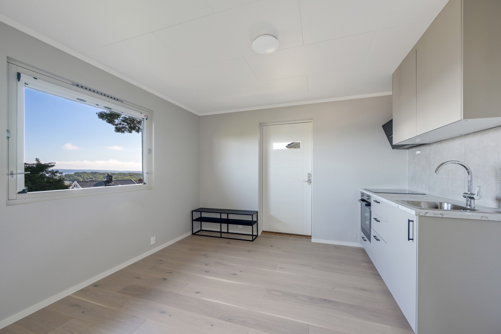 Åpen løsning med stue/kjøkken Galleribilde