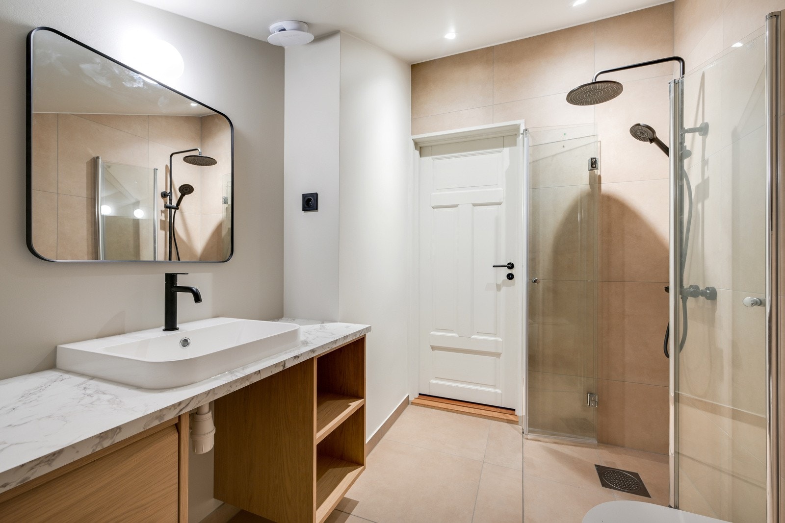 Her på toppen finner vi også boligens tredje bad - også dette er nytt i år Galleribilde