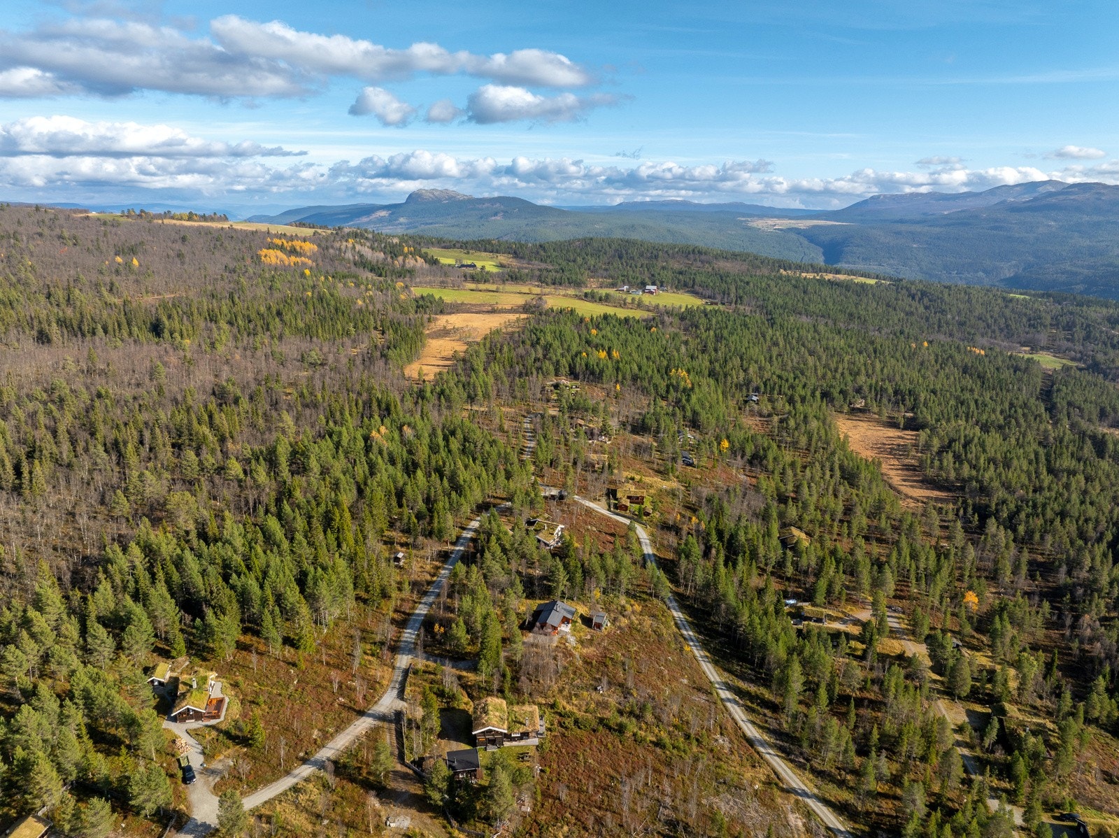 Området inviterer til lange turer, sykkelturer og ikke minst, muligheten for å trekke pusten dypt og slappe av i naturskjønne omgivelser. Galleribilde