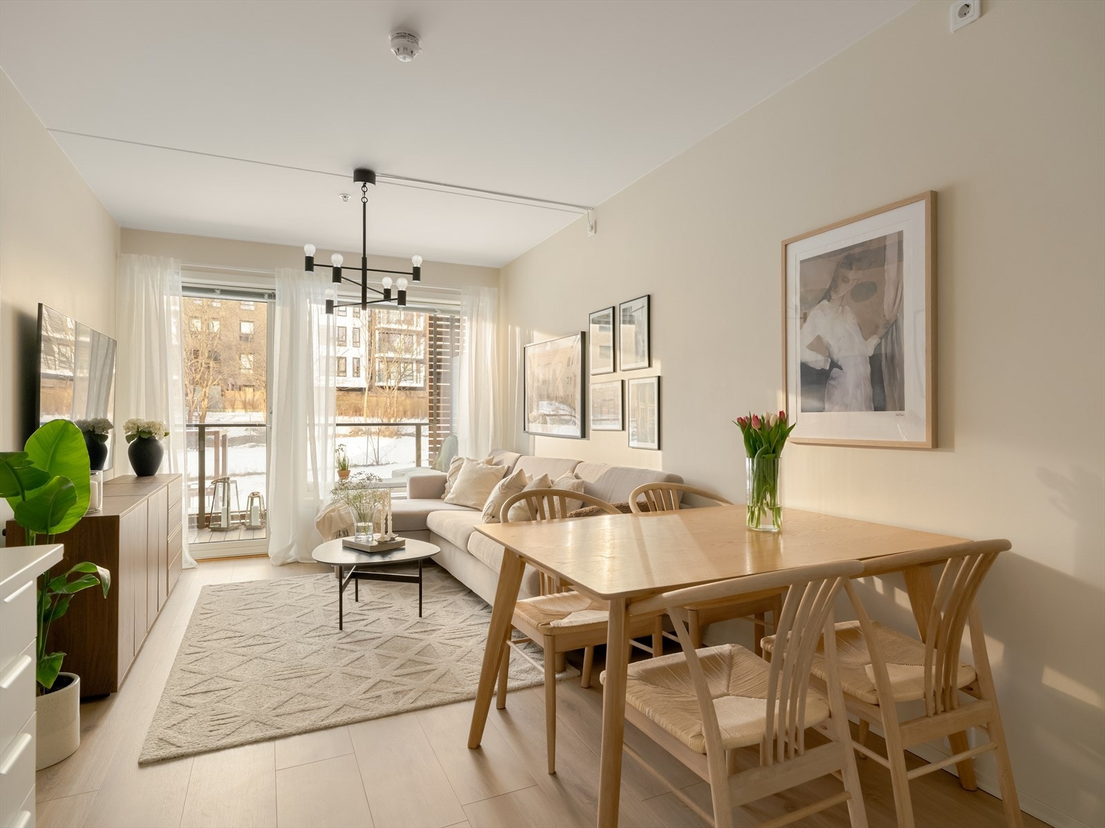 Velkommen til denne lekre 2-roms leiligheten i Stålverkskroken 14! Galleribilde