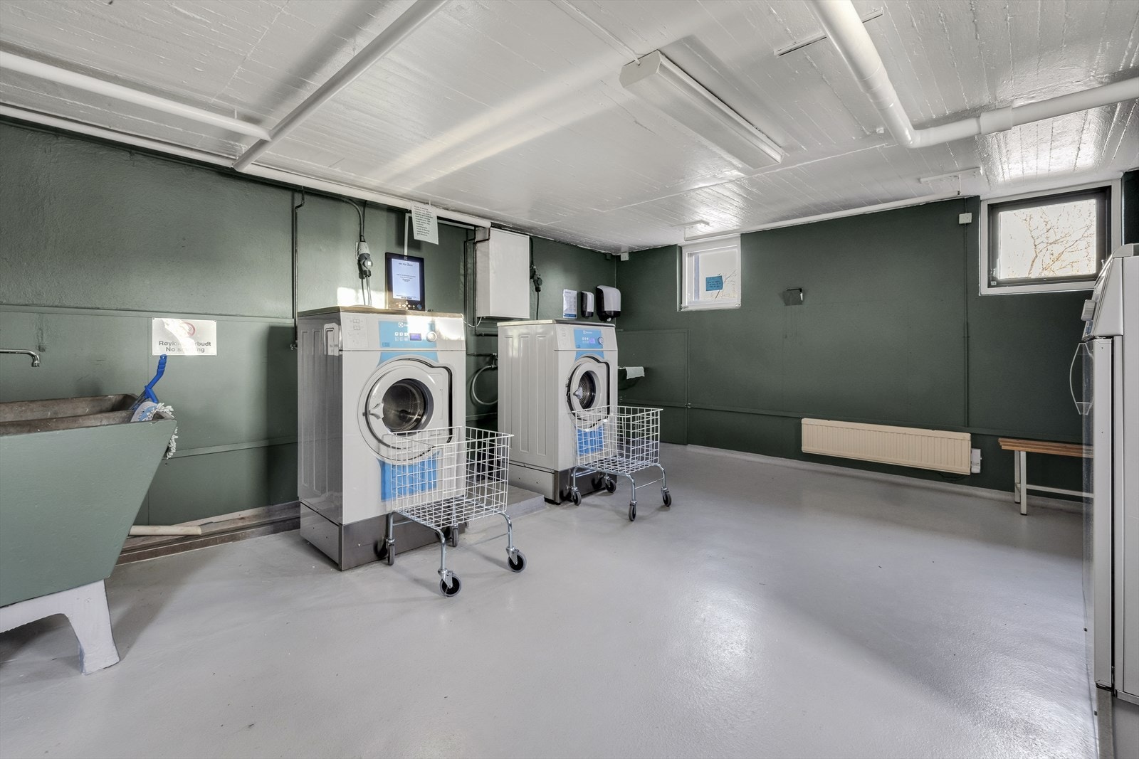 - Fellesvaskeri i kjeller - Galleribilde