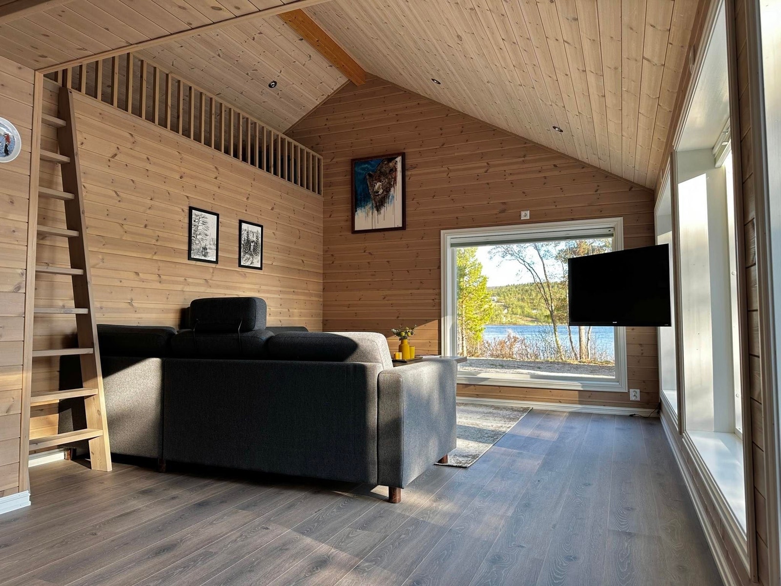 Stue og hems. Galleribilde