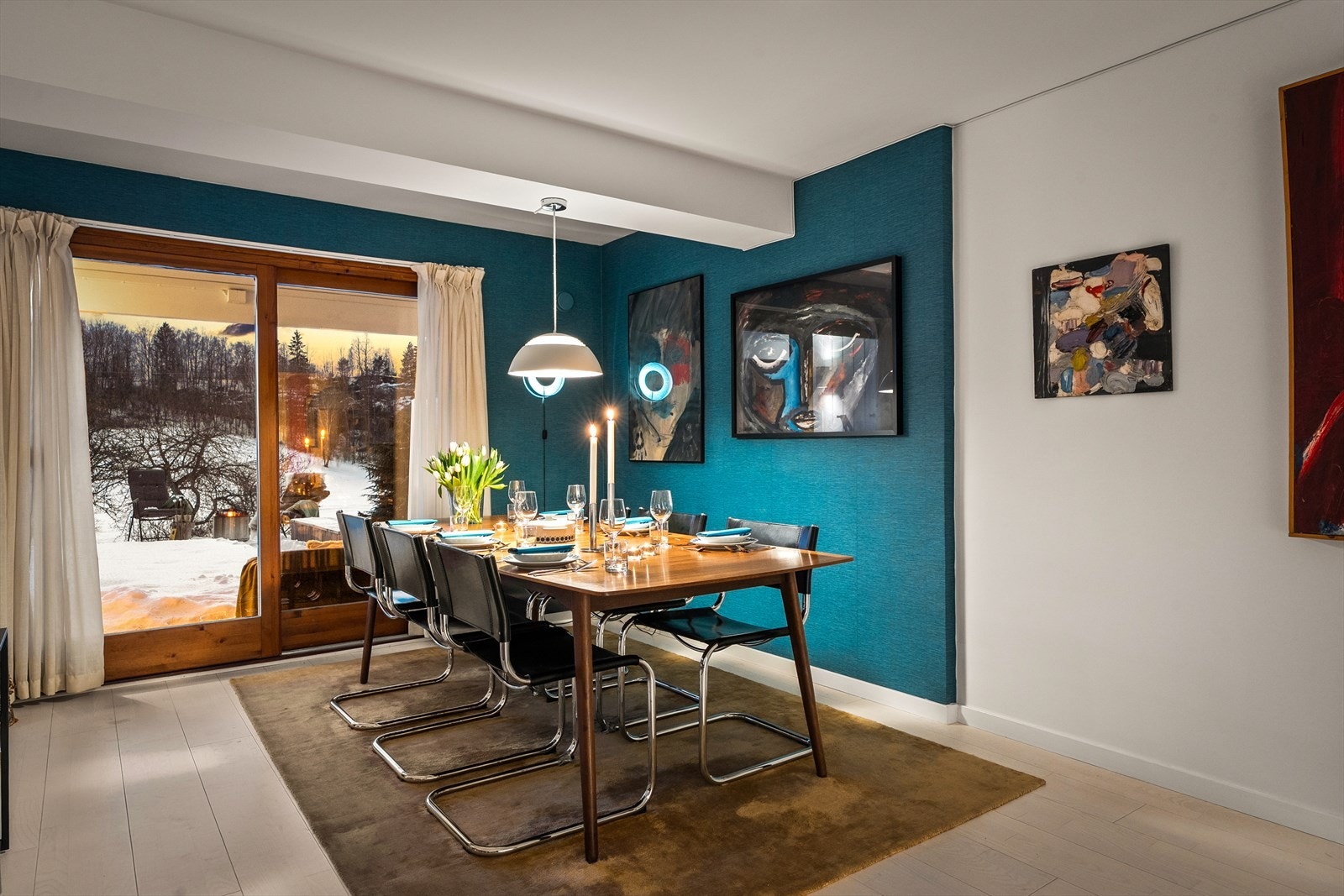 Kveldsstemning stue. Galleribilde