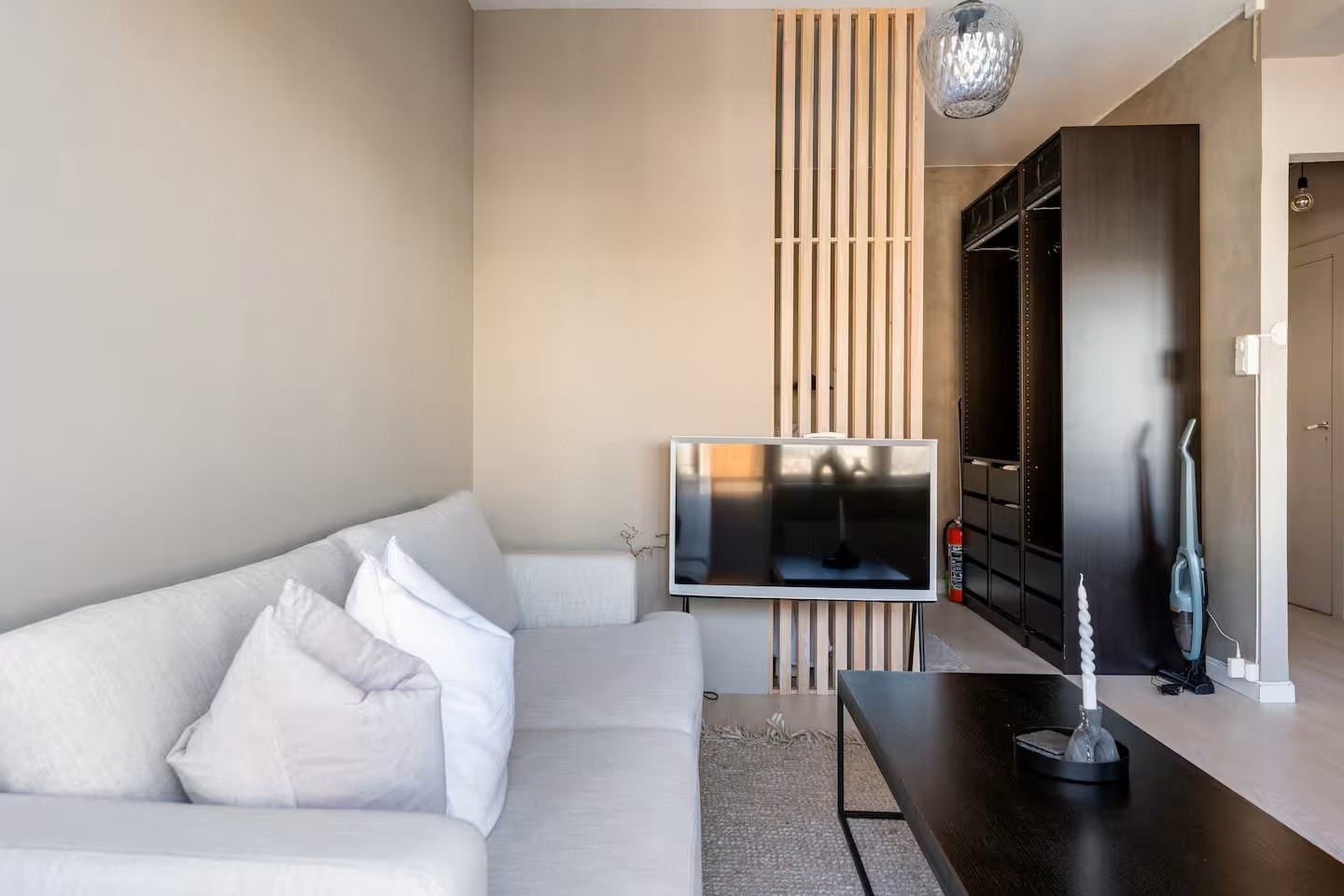 Stue og sovealkove Galleribilde