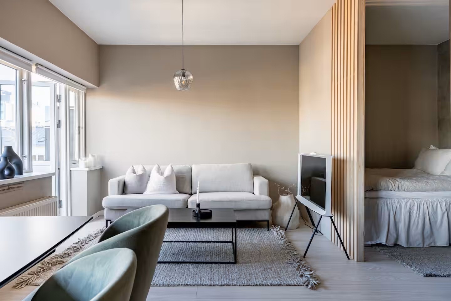 Leiligheten har gode lysforhold Galleribilde