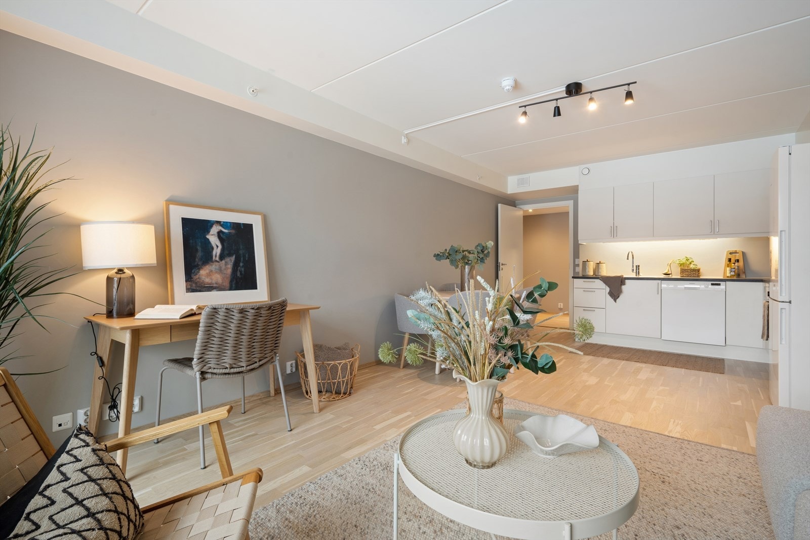 Leiligheten varmes opp med vannbåren gulvvarme Galleribilde