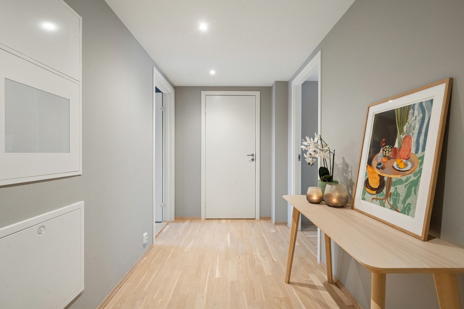 Romslig gang Galleribilde