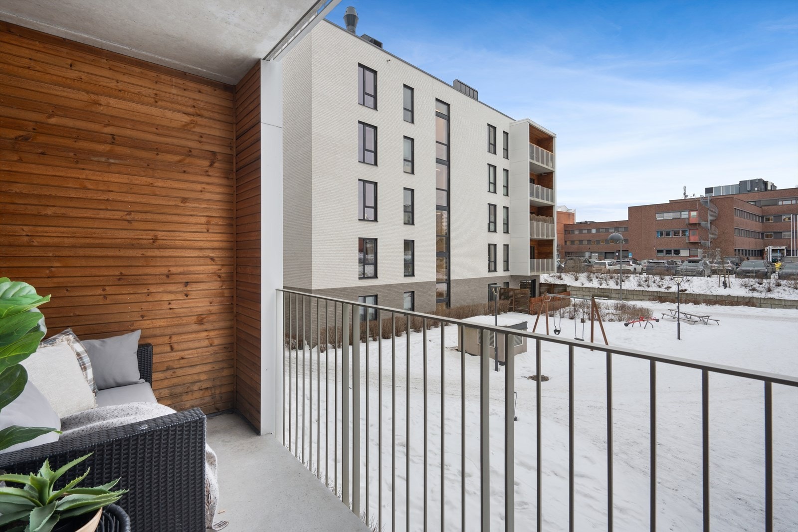 Balkong mot fellesarealet Galleribilde