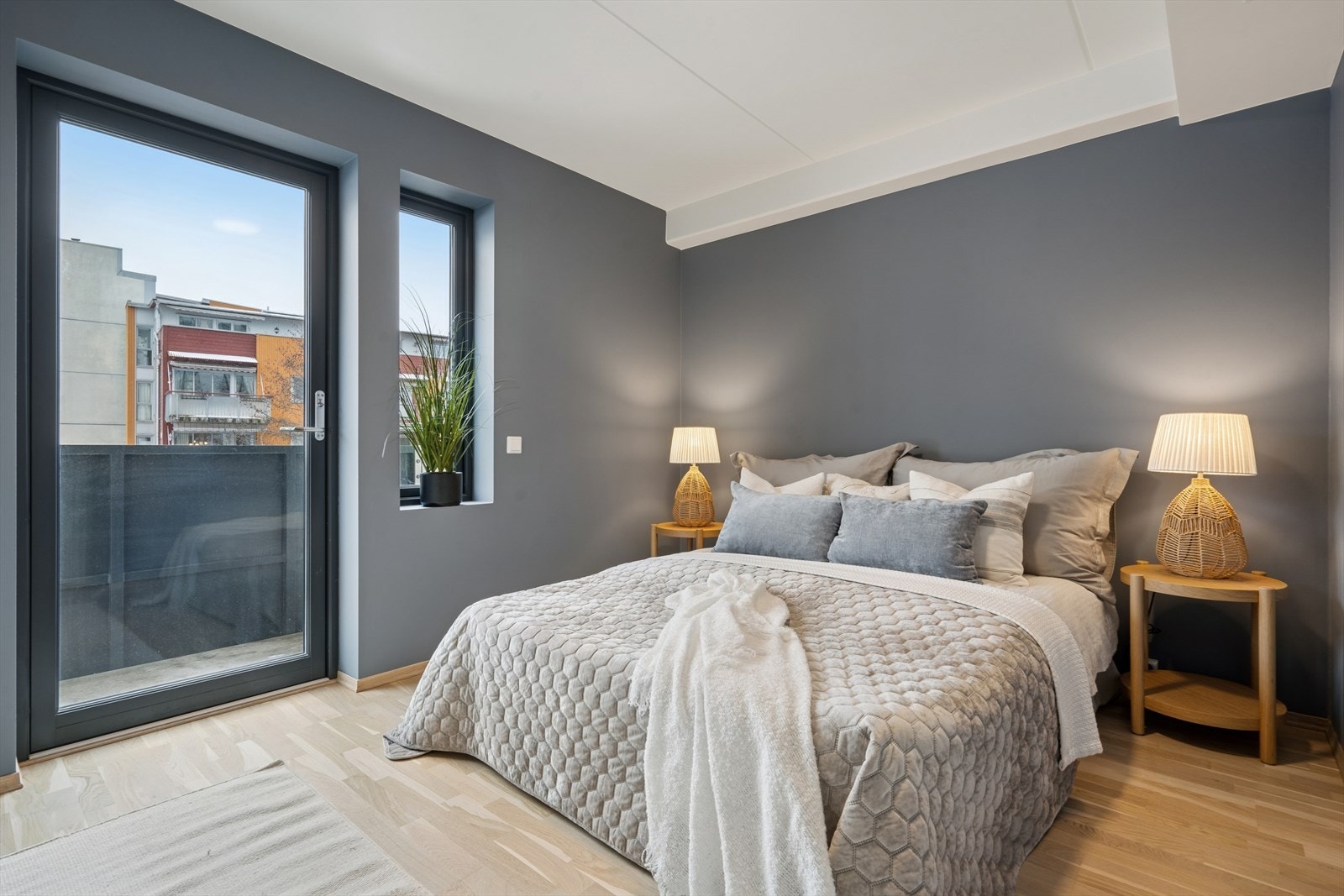 Hovedsoverom med utgang til den minste balkongen Galleribilde