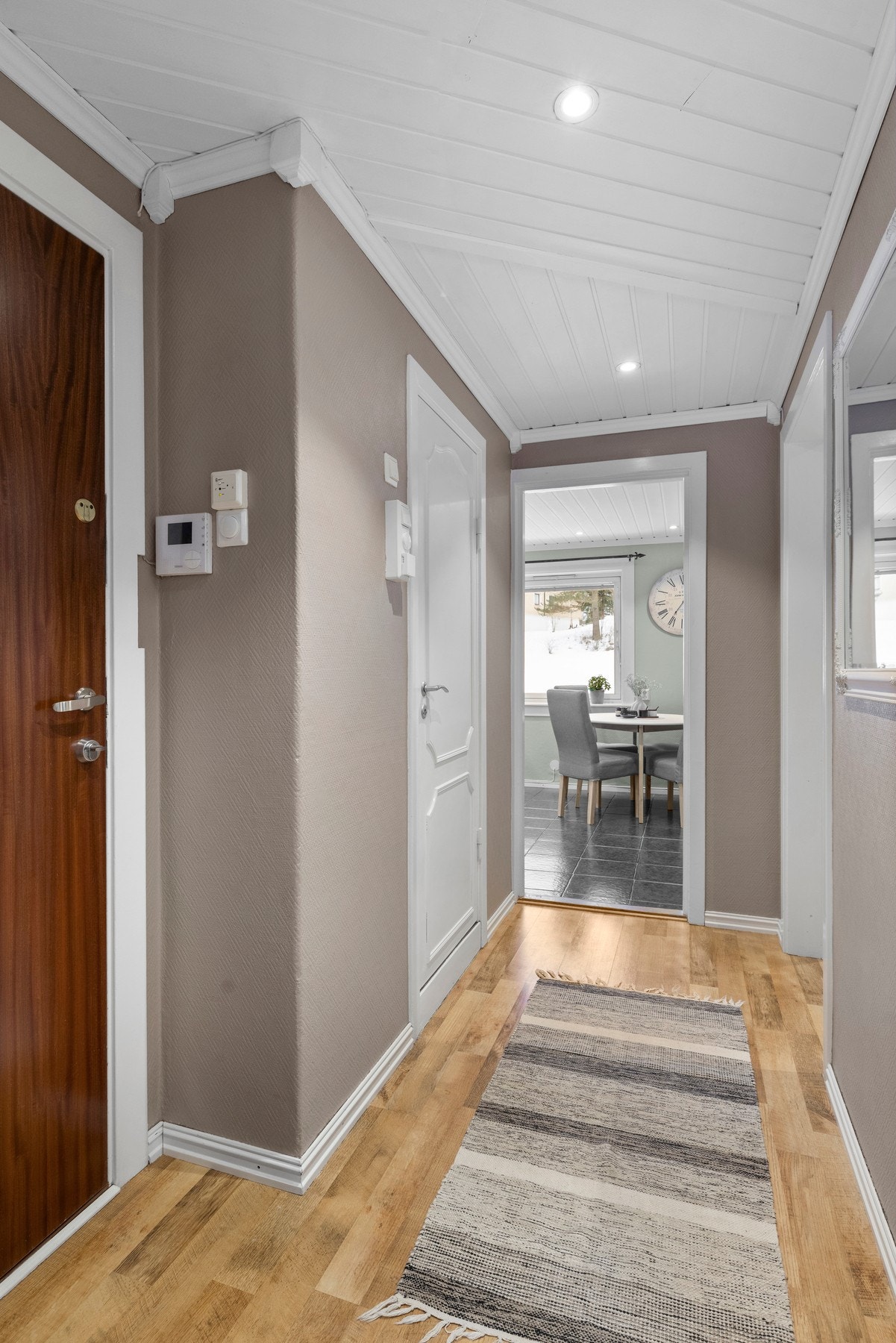 Fellesutgifter kr 5 402 pr. mnd. Disse inkluderer blant annet bredbånd og varmtvann Galleribilde