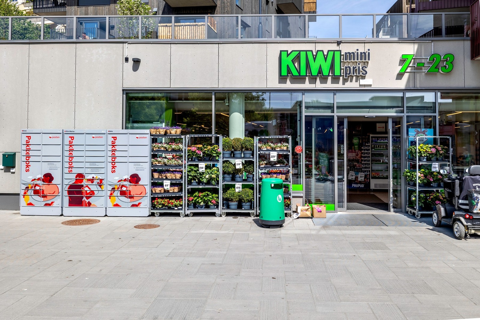 Nærmeste matbutikk er Kiwi kolbotn sentrum. Galleribilde