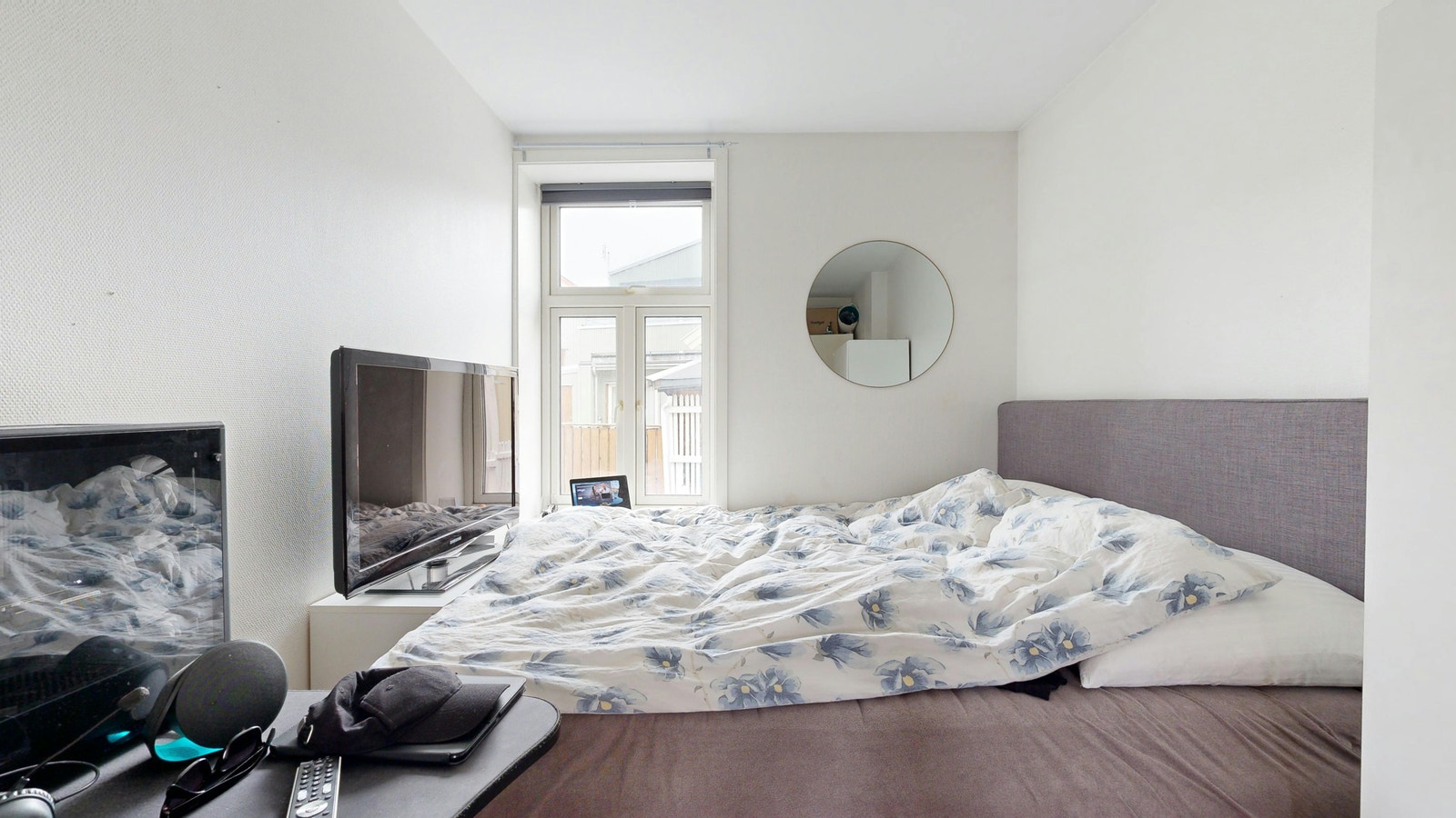 Soverom 1 mot bakgård på 11 kvm Galleribilde