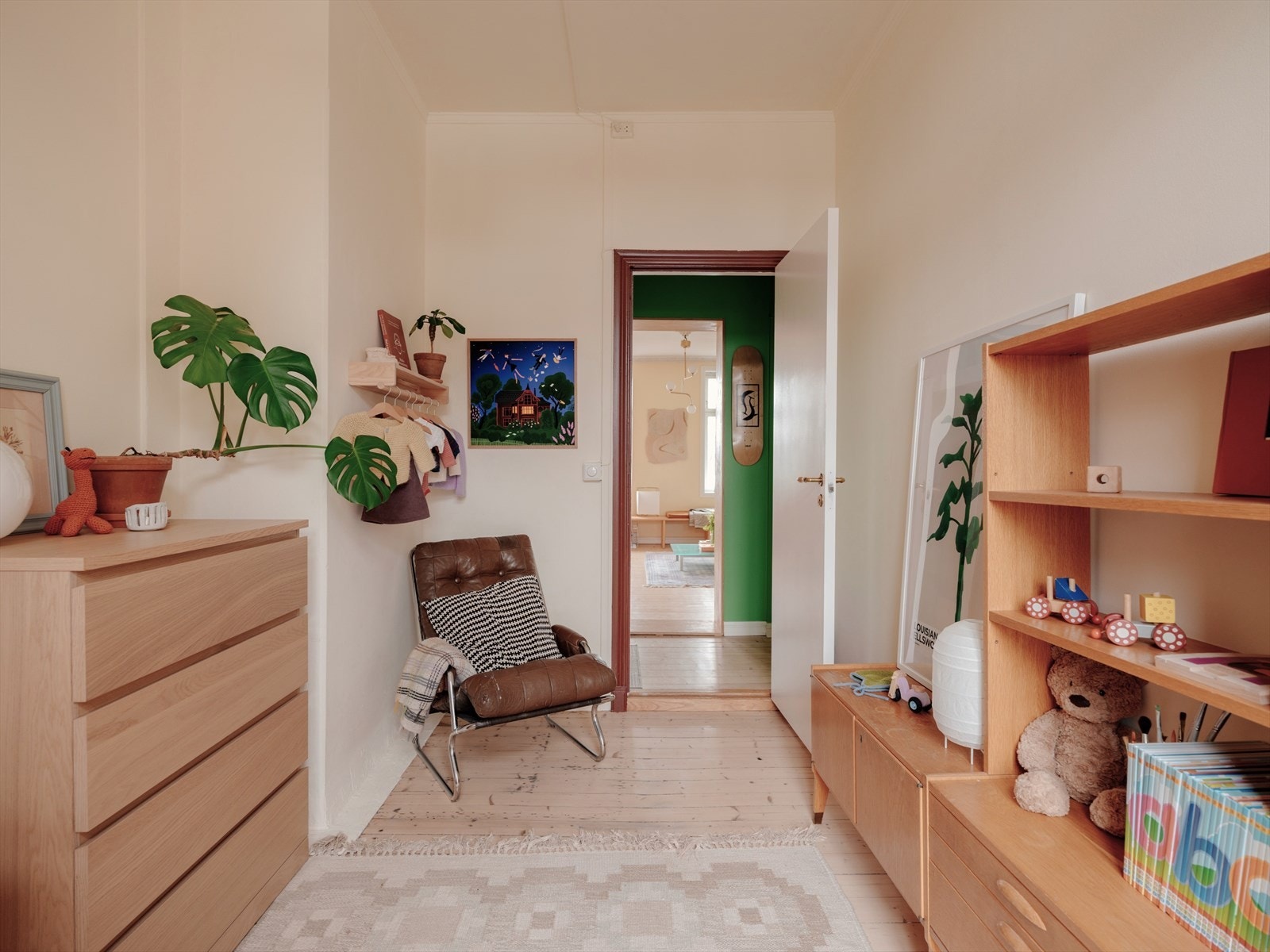 Rommet passer ypperlig som barnerom, gjesterom eller kontor. Galleribilde