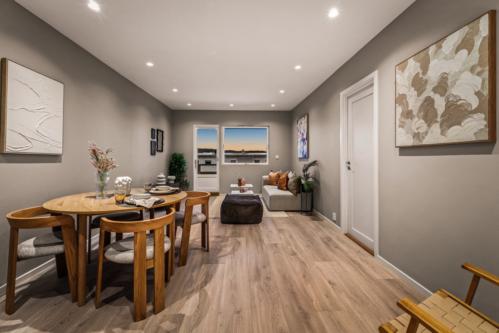 Her nyter du flotte kveldshimler fra sofakroken eller under middagen! Utrolig flott Galleribilde