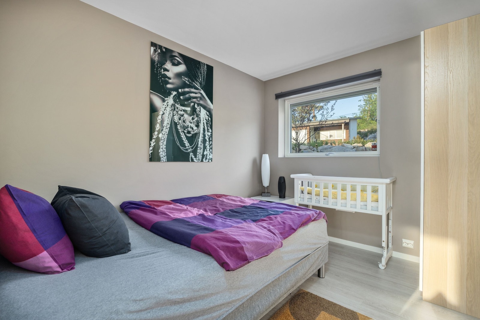 Soverom 1 med plass til dobbeltseng eller køyesenger. Galleribilde