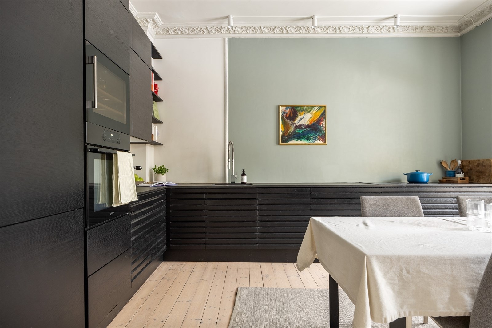 Lekkert kjøkken fra HTH fra 2021. Galleribilde