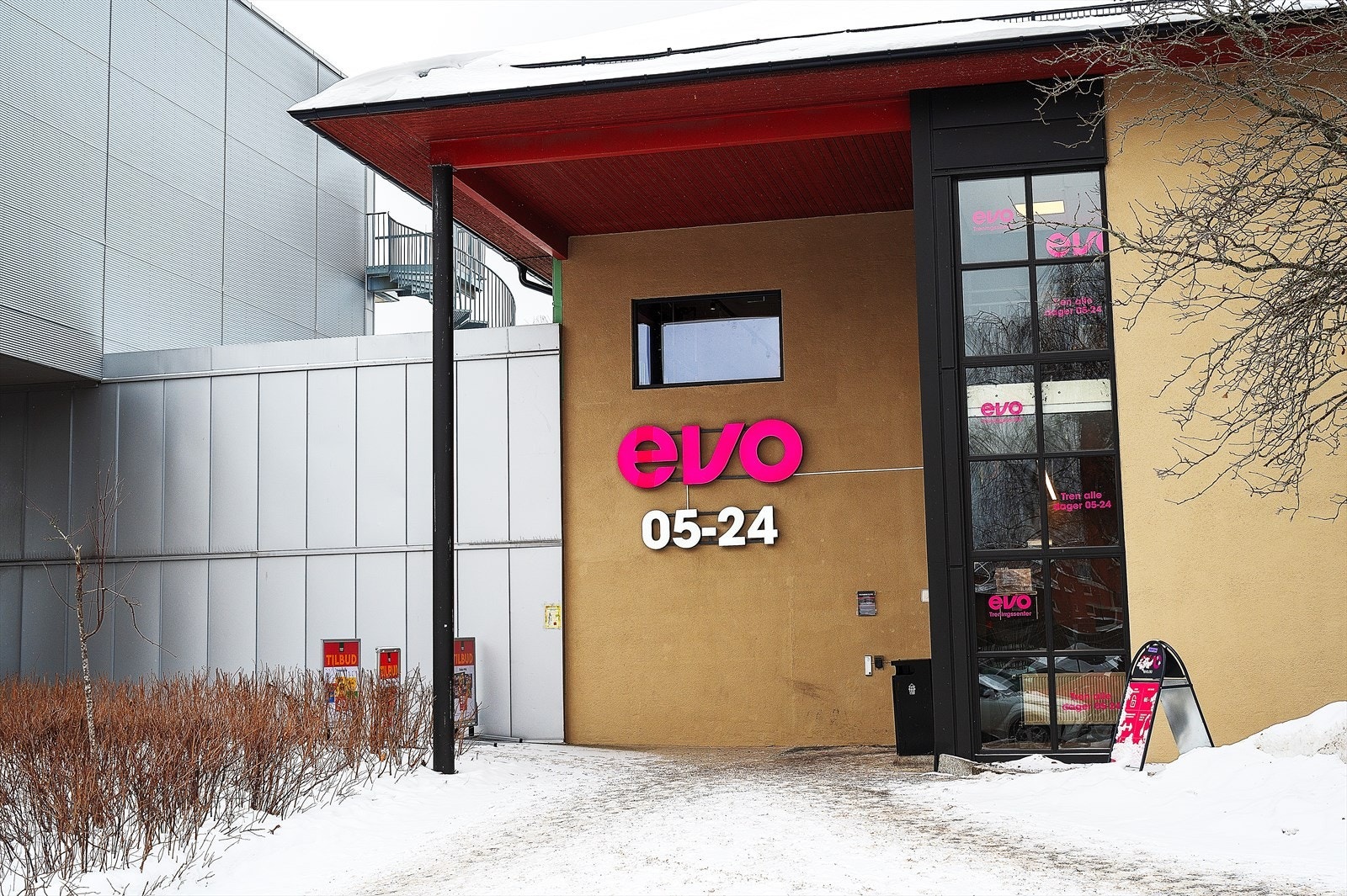 EVO Bøler ligger rett på andre siden av gata. Det er også flere andre treningssenter i området. Galleribilde