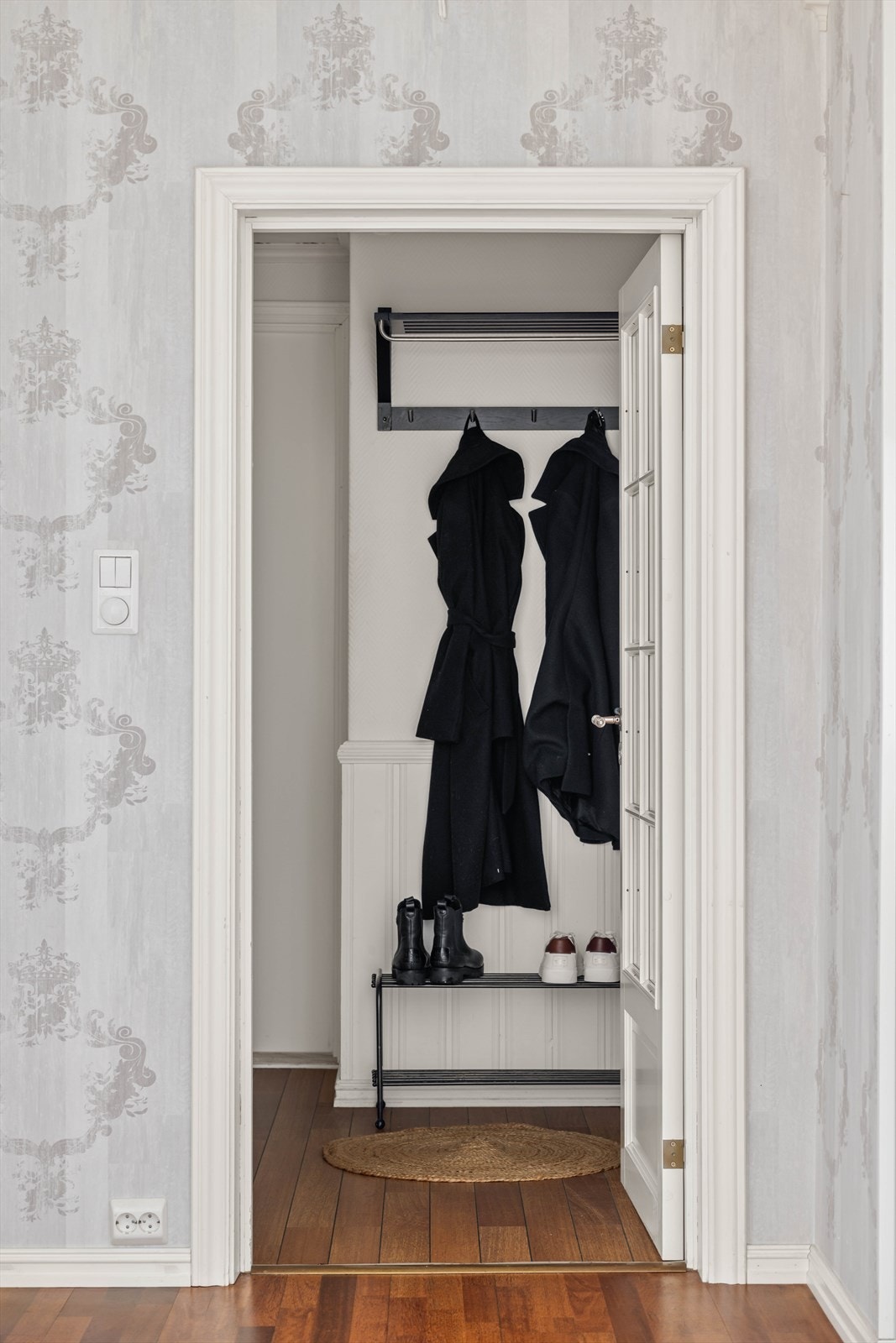 En koselig entre ønsker deg velkommen inn! Galleribilde