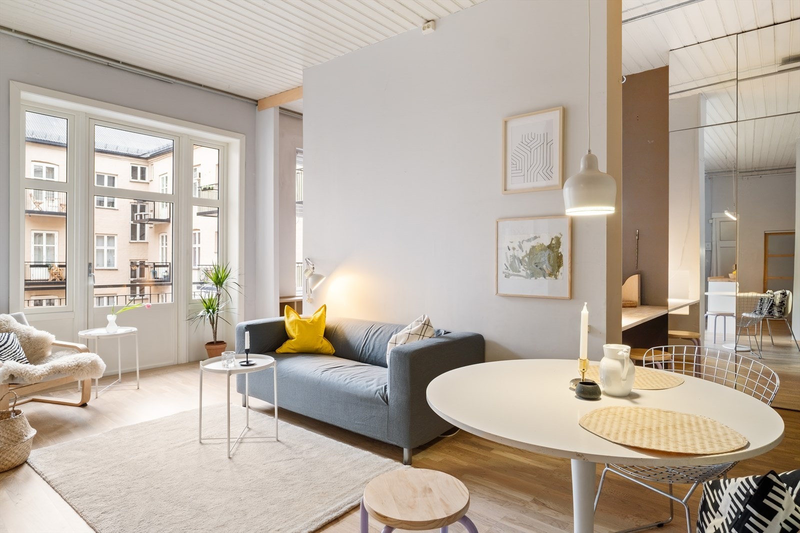 Varmtvann og internett er inkludert i felleskostnadene. Galleribilde