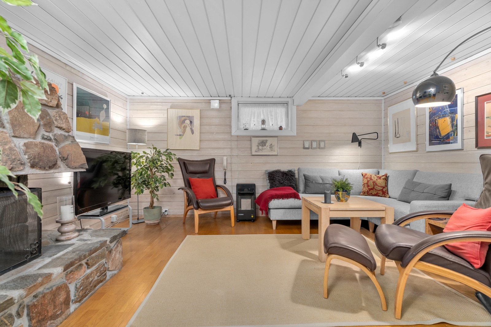 Kjellerstue u.etg. Galleribilde