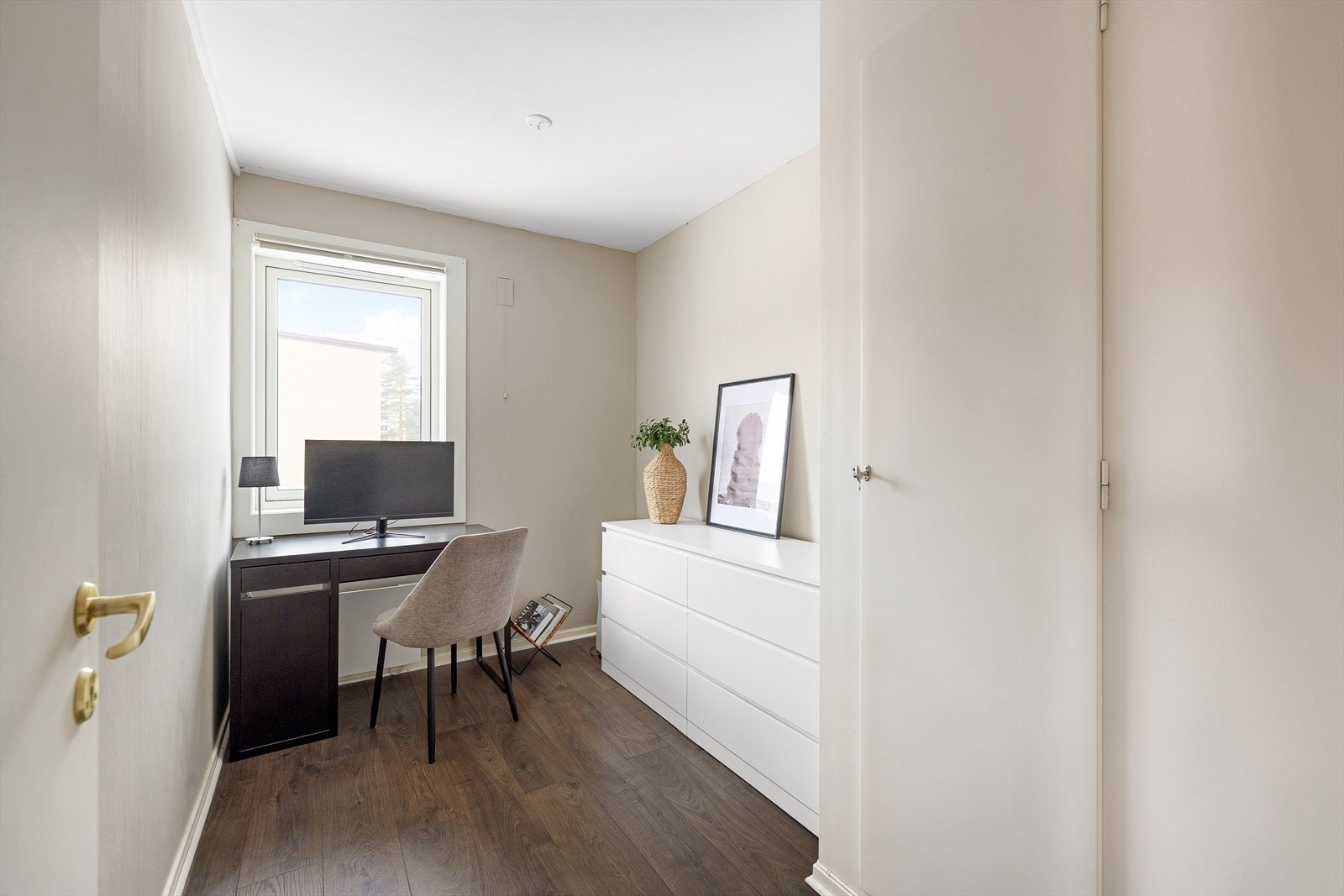 Soverom II og III er også av god størrelse og funker perfekt som barnerom, gjesterom eller kontor. Galleribilde