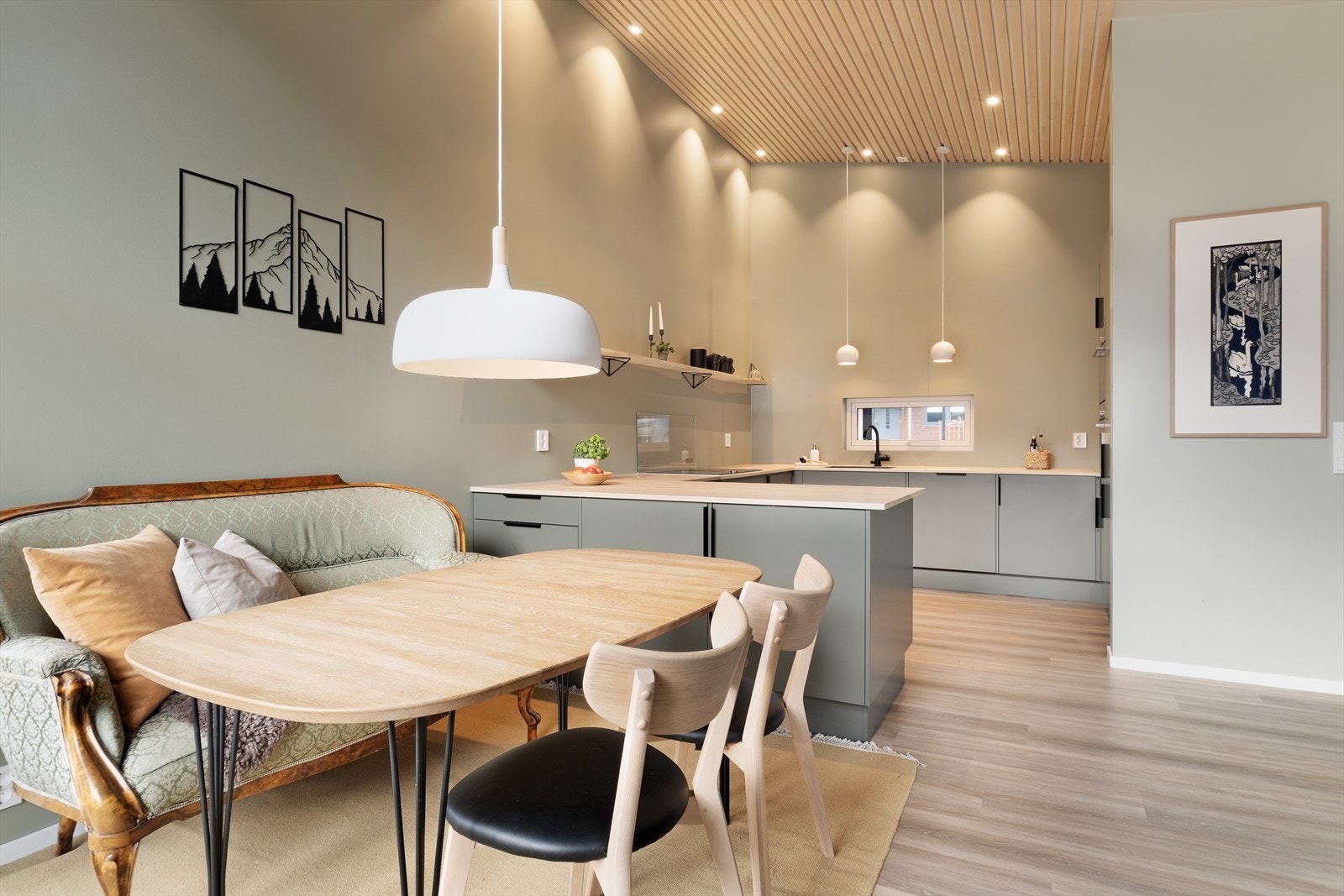 Ein fin plass å samle familien til middag. Galleribilde