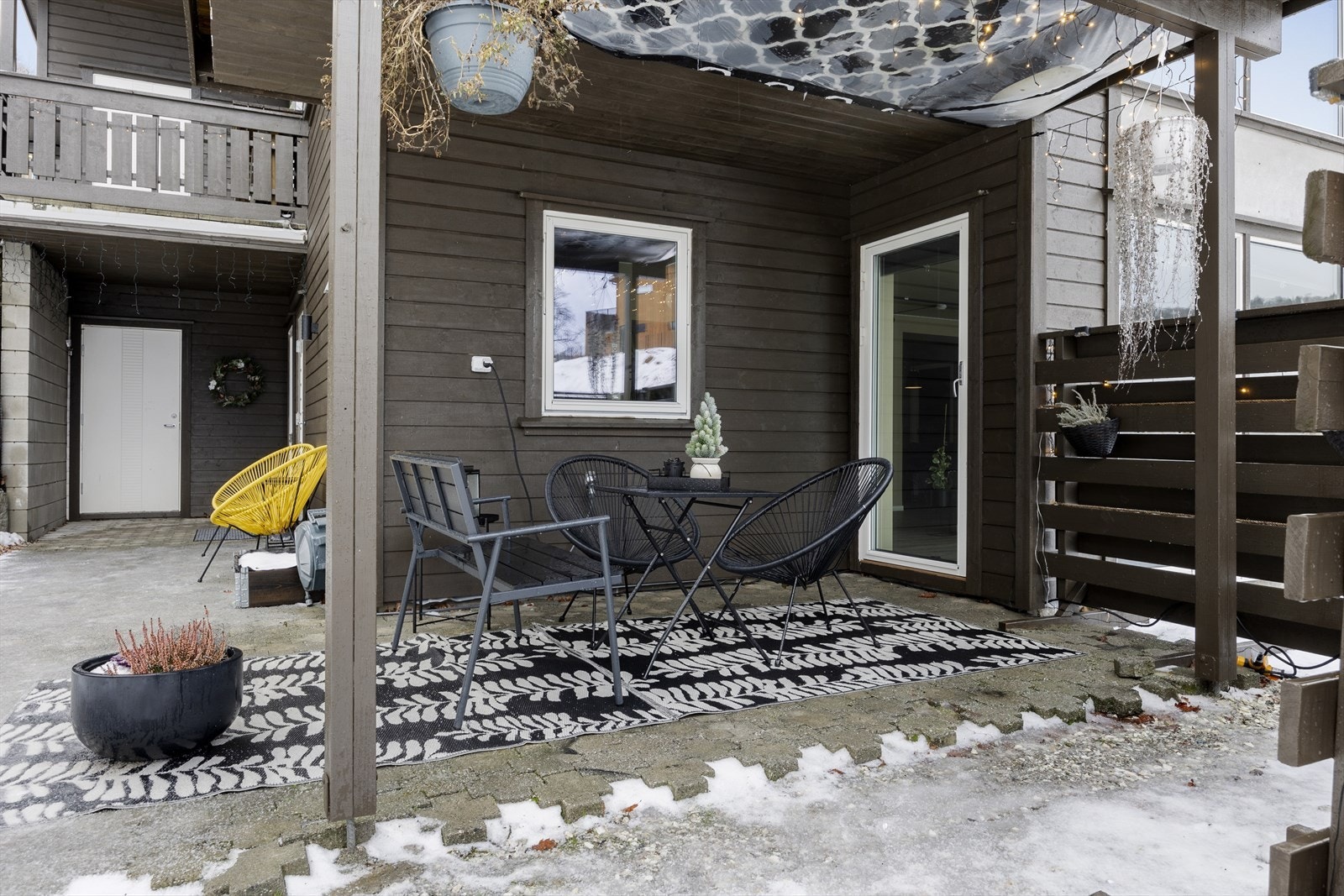 Kjekt uteområde like ut fra stuen. Galleribilde