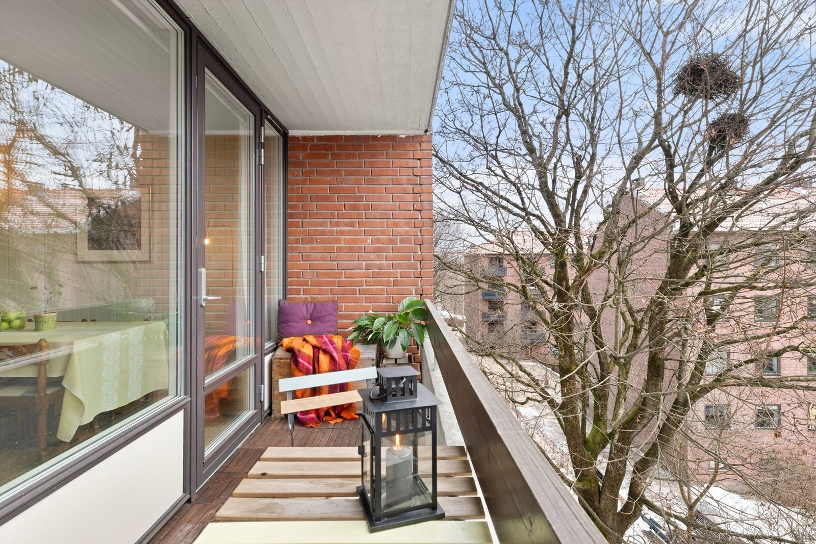 Balkongen vender i sydvestlig retning. Galleribilde