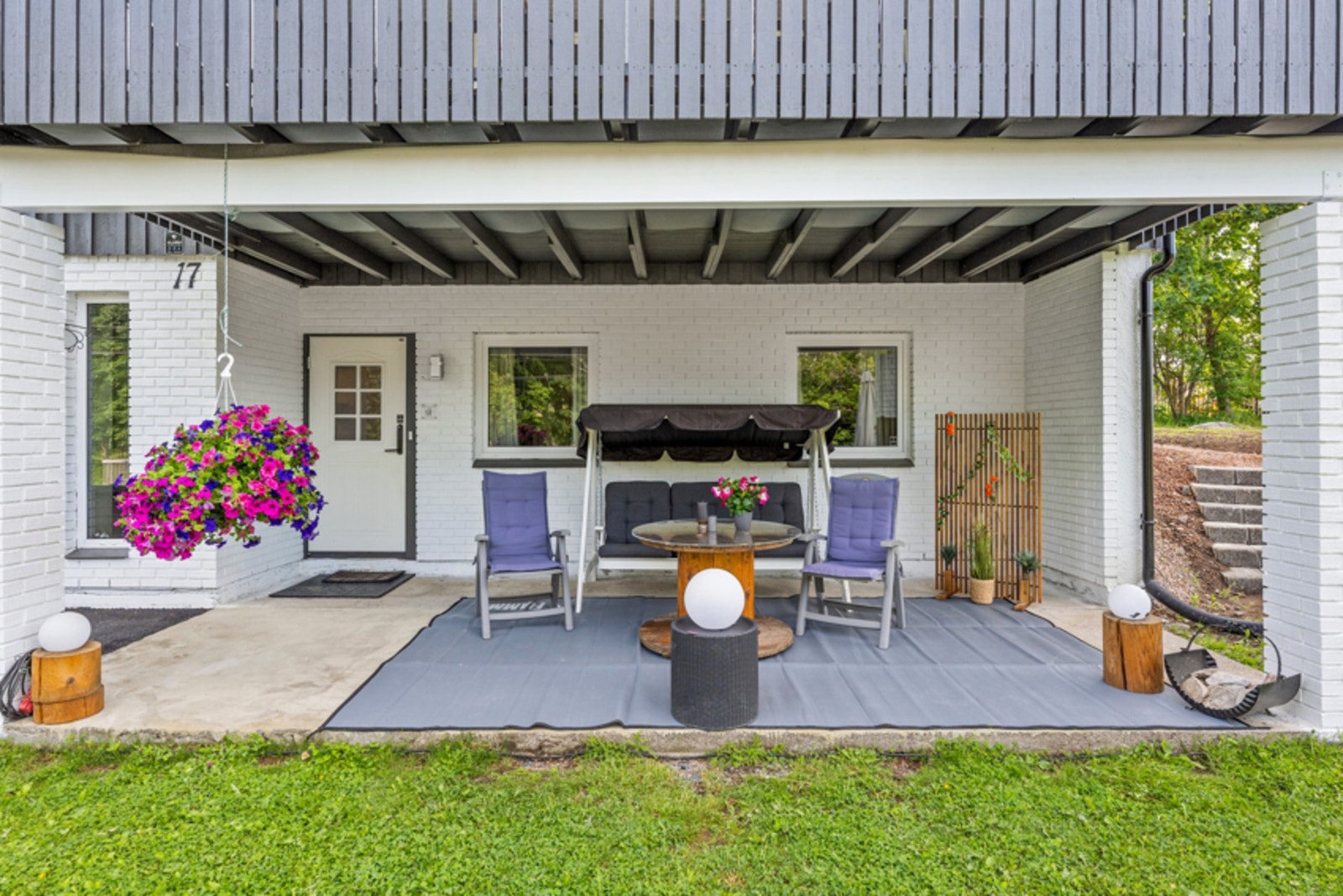 Denne uteplassen er overbygget. Galleribilde