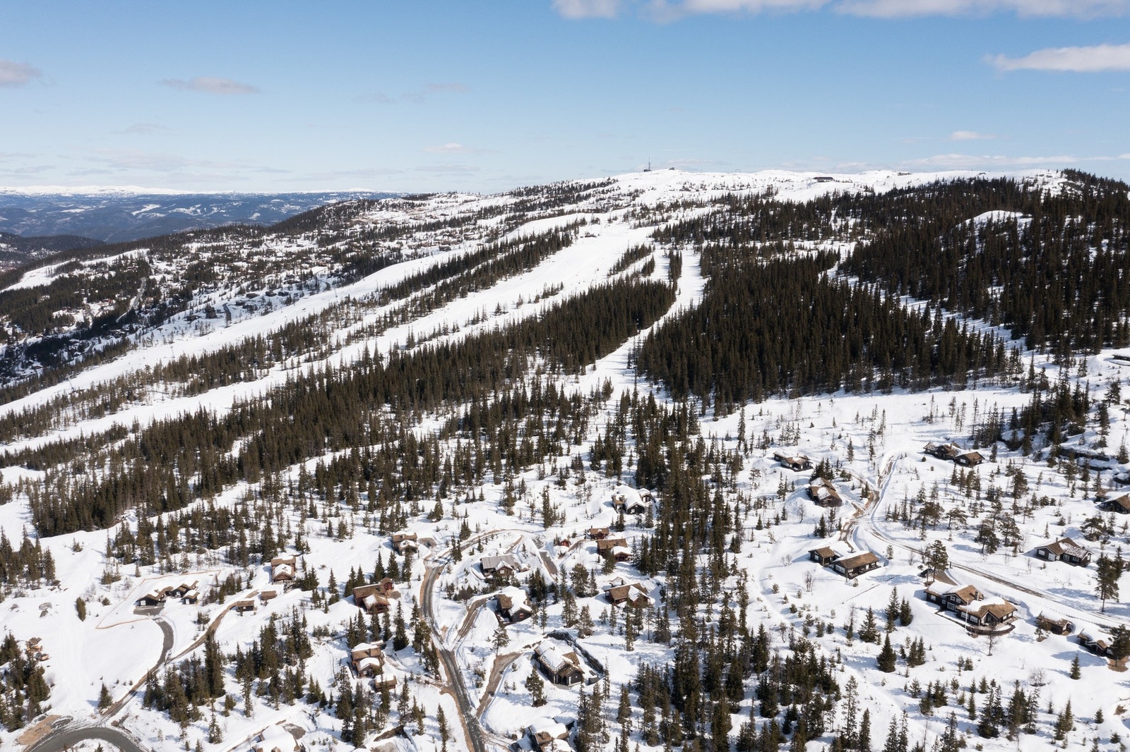Ski inn/ut til Nesfjellet Alpin Galleribilde