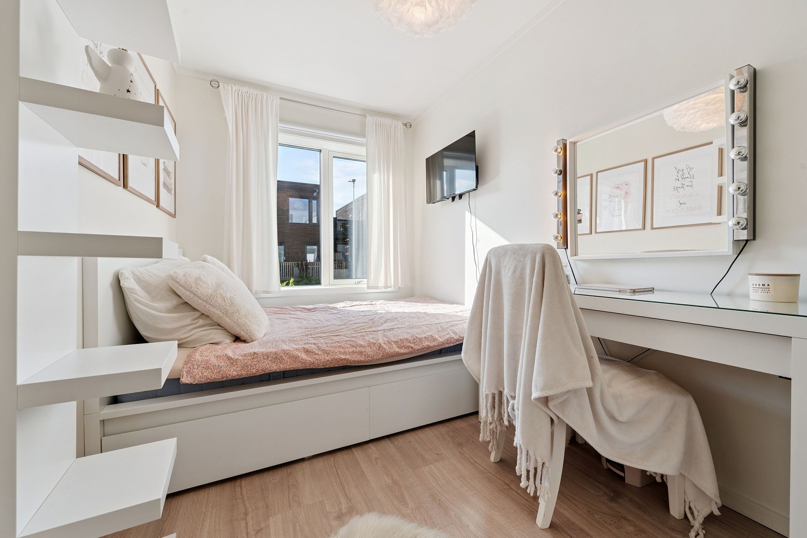 1. etg. Soverom Galleribilde